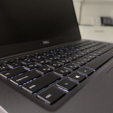 Dell Latitude 7400