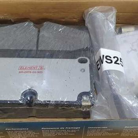 Cadillac Escalade 2021-2025 ön əyləc bəndi