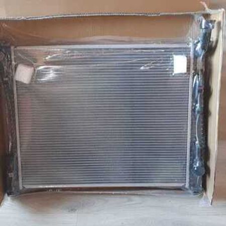 Jeep Grand Cherokee Durango  3.6 2011-2019 su radiatoru