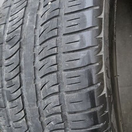 Pirelli təkəri 275/40 R20