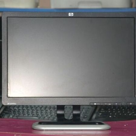 Monitor HP LE1901w – 19 düym LCD – Masaüstü kompüterlər – ucuztap.az