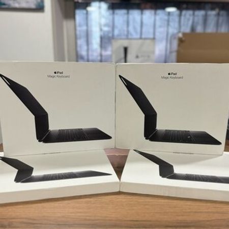 Apple iPad  Pro 13 M4 Magic Keyboard Black