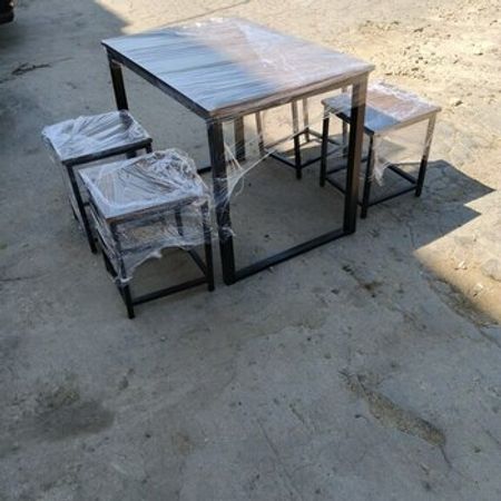 Masa və oturacaqlar