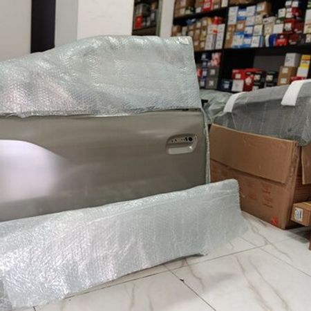 Cobalt Ravon R4 ön qapısı