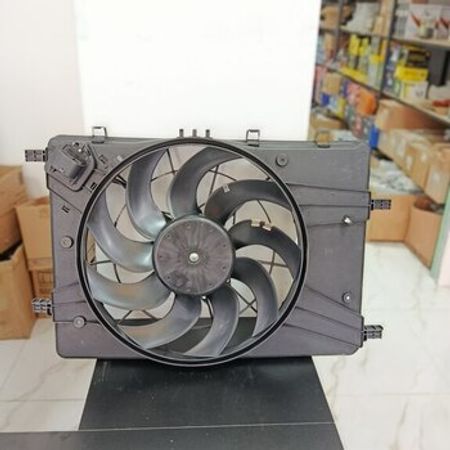 "Chevrolet Cruze 1.8" pəri