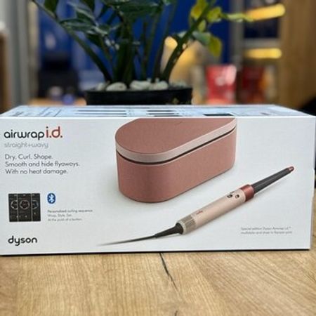 Dyson Airwrap I.D  (Sakura Cherry)