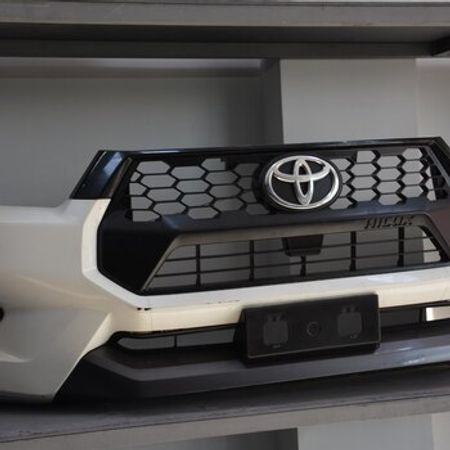 Toyota Hilux ön buferi – Ehtiyat hissələri – ucuztap.az
