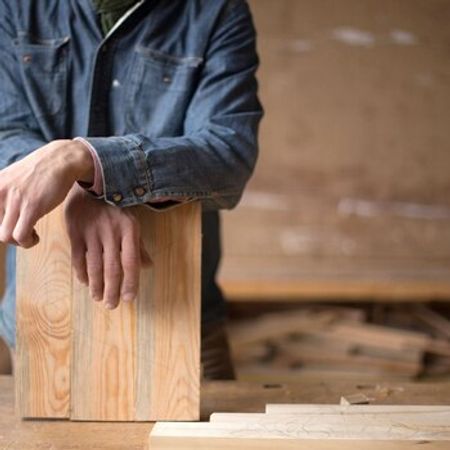 Mişarçı tələb olunur