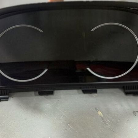 "BMW" led sürətlər paneli