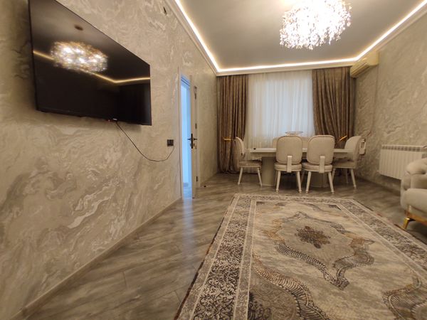 Həyət evi, Asəf Zeynallı 55, 150 m²