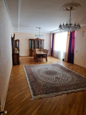 3-otaqlı Yeni tikili, Kazım Kazımzadə küç., 176 m²