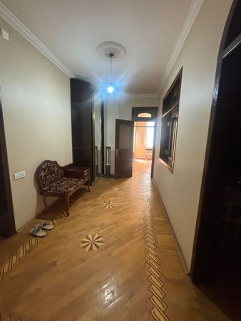 3-otaqlı Köhnə tikili, Nəsimi r. Bakıxanov küç, 120 m²