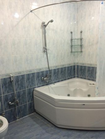 4-otaqlı Yeni Tikili, Məhəmməd Naxçıvani Küç. - 21, 200 M²