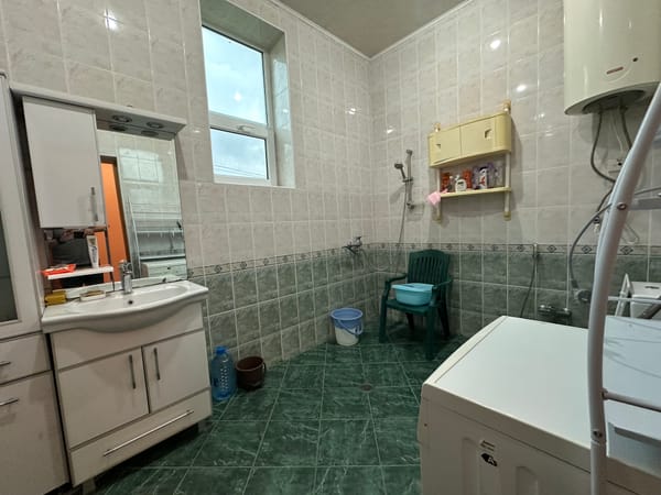 Bağ evi, Novxanıda 646-saylı , Bağ evi, 150 m²