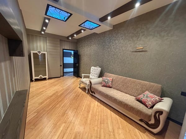 3-otaqlı Yeni tikili, Təbriz küç, 120 m²