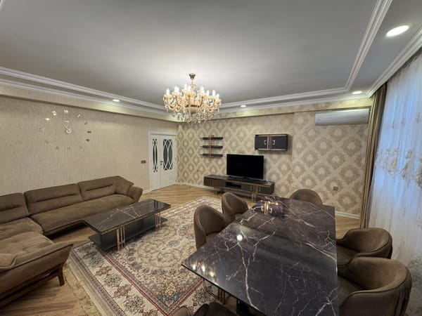 4-otaqlı Yeni tikili, Xırdalan ş, 28-ci məhəllə, 141 m²