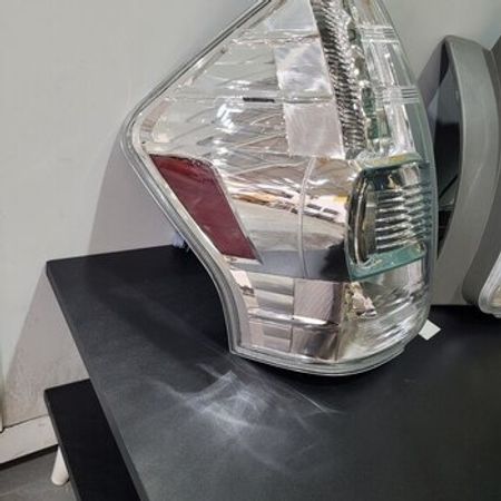 Toyota Prius V arxa stop faraları – Ehtiyat hissələri – ucuztap.az