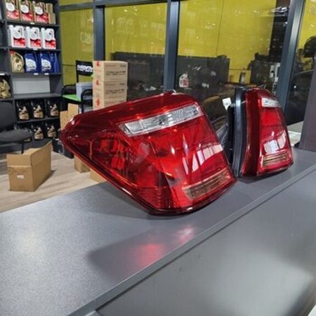 Toyota Axio 2017 arxa stop işığı – Ehtiyat hissələri – ucuztap.az