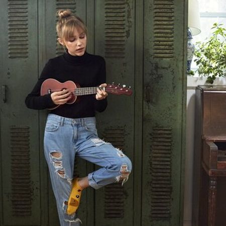 Ukulele Fender Venice Cherry – Musiqi alətləri – ucuztap.az