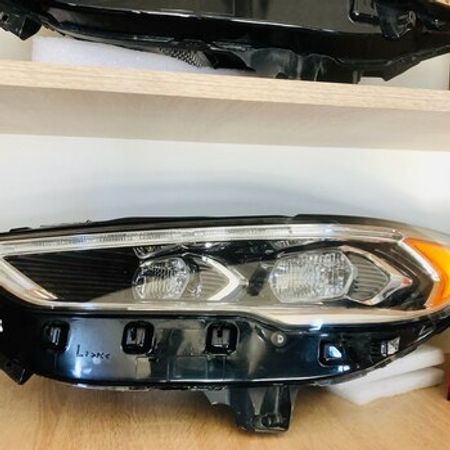 Ford Fusion farası – Ehtiyat hissələri – ucuztap.az