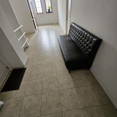 Ofis icarəyə verilir, Məmməd Araz küç.43