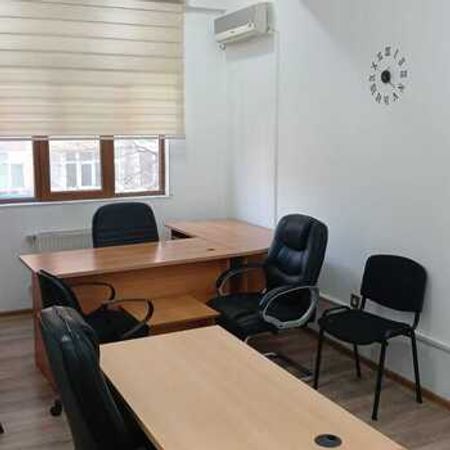 Ofis icarəyə verilir, Nizami m.