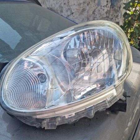 Nissan March qabaq farası – Ehtiyat hissələri – ucuztap.az