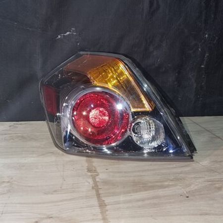 Nissan Altima 2008-2012 stop işığı – Ehtiyat hissələri – ucuztap.az