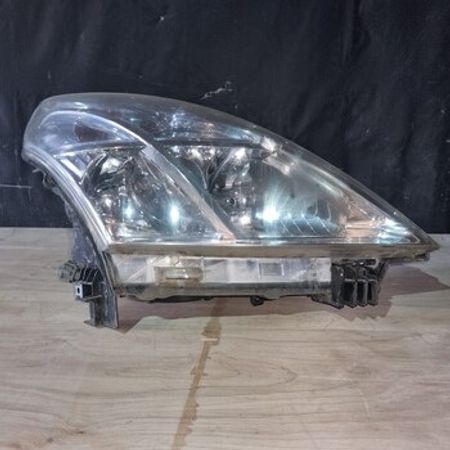 Nissan Teana qabaq farası – Ehtiyat hissələri – ucuztap.az