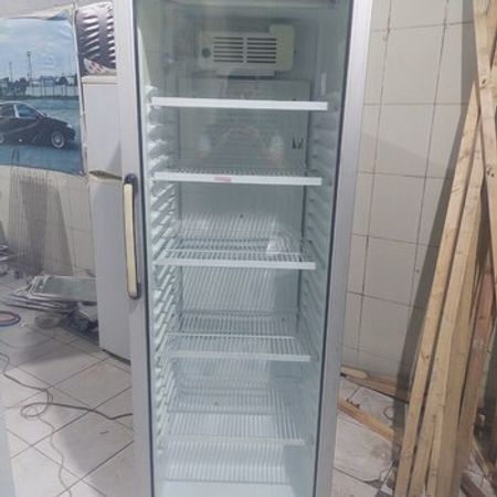 Soyuducu vitrin "Uğur"