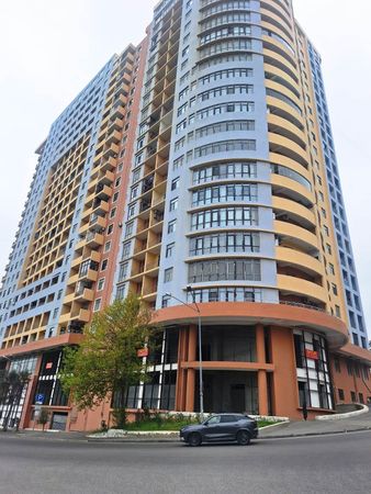 2-otaqlı Yeni tikili, 9 MKRN, «ÜZEYIR» şadlıq sarayı yaxınlığında, 115 m²