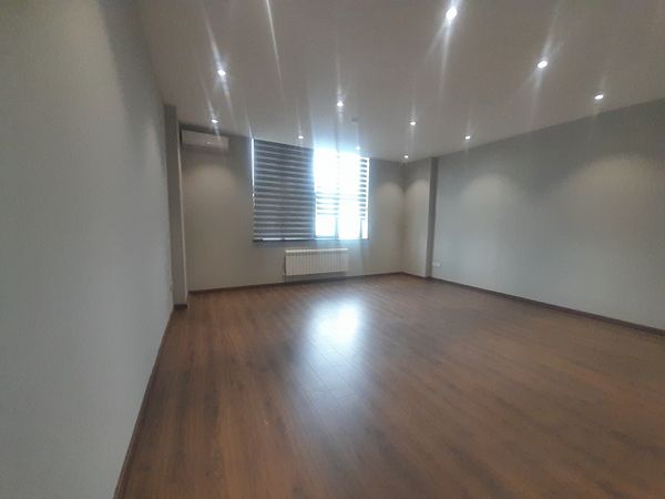 Obyekt, Ulduz metrosu, 40 m²