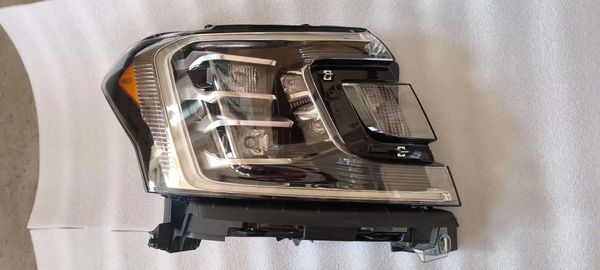 2021 Ford Expedition farası