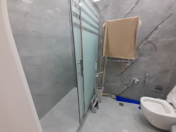 4 otaqlı yeni tikili kirayə verilir, 160 m², 28 May metrosu, Bakı