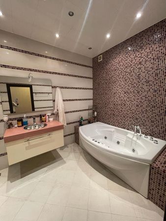 3 Otaqlı Yeni Tikili Kirayə Verilir, 155 M², Ceyhun Hacıbeyli Küç. - 23, Bakı – Mənzillər – ucuztap.az