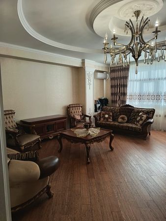 5 otaqlı yeni tikili, 206 m², Varovski, DİN-in yani, Bakı