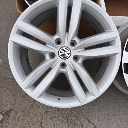 Volkswagen diski R20 – Ehtiyat hissələri – ucuztap.az