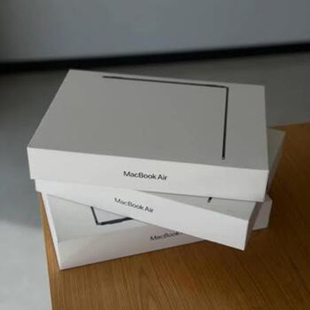 Macbook Air 15-inch 16/1TB M5 chip