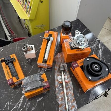 "Toyota Prius" ehtiyat hissələri