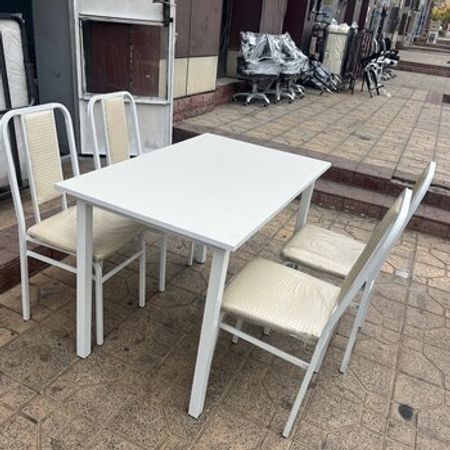 Masa və oturacaqlar