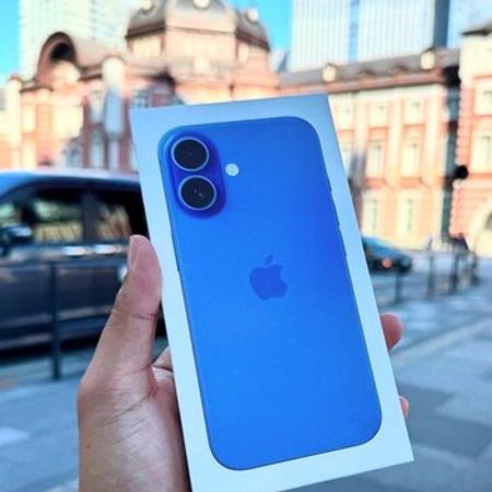 Apple iPhone 16 Ultramarine 128GB/8GB