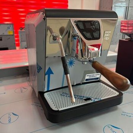 "Nuova Simonelli Oscar Mood" qəhvə aparatı