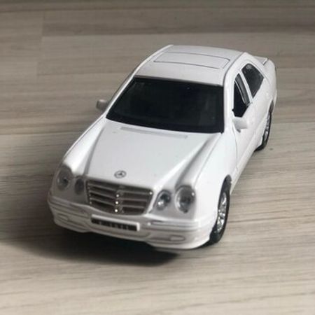 Mercedes W210 modeli