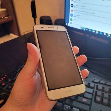"Huawei Y5 (2017) Gold 16GB/2GB" ehtiyat hissələri