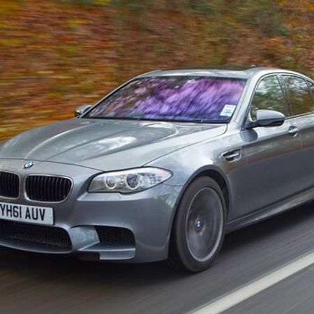 BMW F10 şüşələri