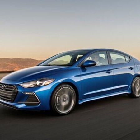"Hyundai Elantra" şüşəsi