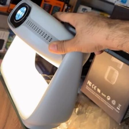 Proyektor "Smart Barry HT9"