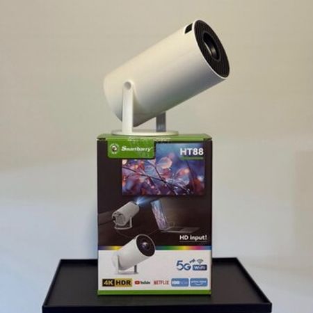 Proyektor Smart Barry HT88