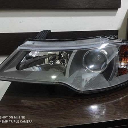 "Daewoo Nexia 2" ön faraları