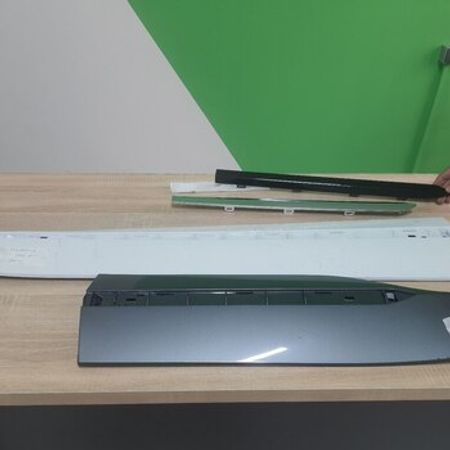 "Zeekr 001" qapı kantları